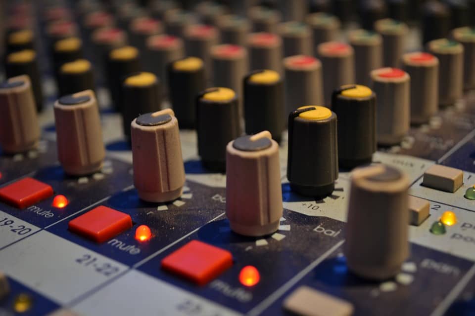 How Musicians Maximize Their Earnings During The Tours
